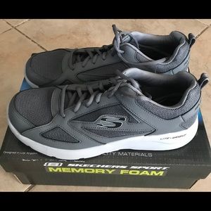 Sketchers Dynamight 2.0 with memory foam